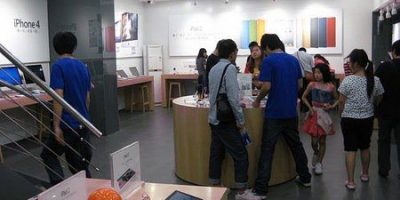 Los chinos no solamente falsifican productos Apple, ahora también falsifican tiendas