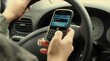 La NTSB norteamericana recomienda que se prohíba el uso de móviles mientras se conduce