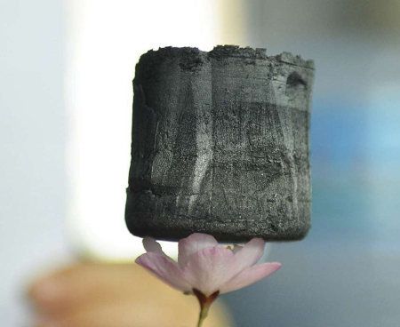 Aerogel de grafeno, el material más liviano del mundo