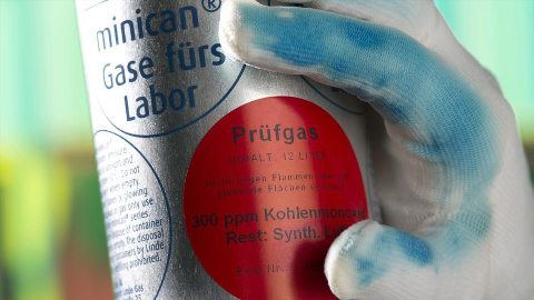 Estos guantes especiales pueden detectar sustancias tóxicas