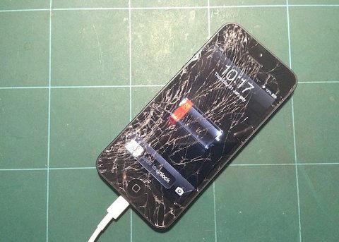 Los costos de reparación del iPhone cada vez son más elevados