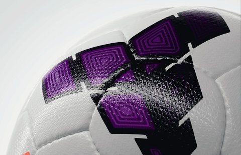 Nike introduce su nueva pelota de fútbol de moderna tecnología