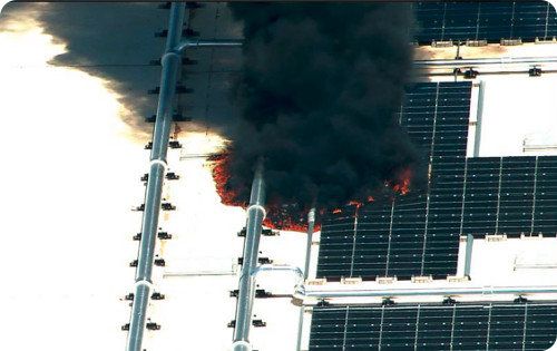 Se incendió el techo de la fábrica de Apple en Arizona