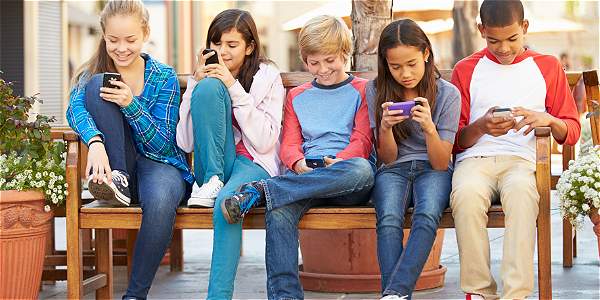 Niños y los smartphones